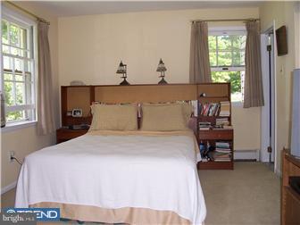 1118 General Sullivan Road Washington Crossing, PA 18977 - Photo 7 of 12 Bedroom - Main