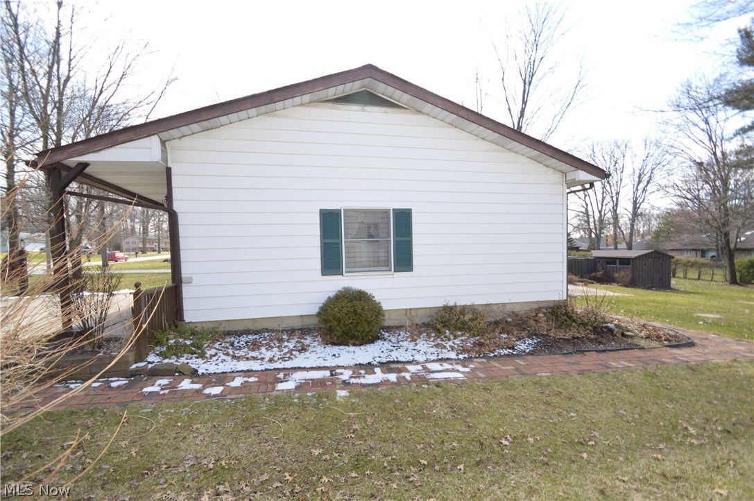 525 Howland Wilson Road Northeast Warren, OH 44484 - Photo 3 of 26 Gallery Image 3