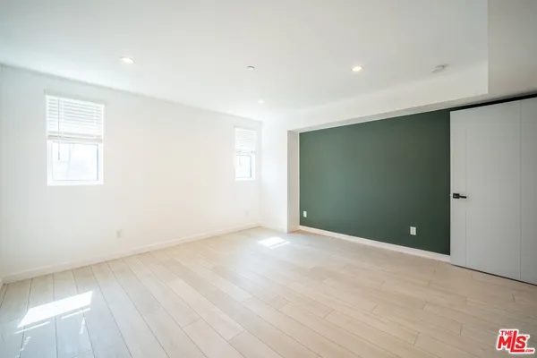 $4,477 | 246 North Dillon Street, Unit 248, Los Angeles, CA 90026