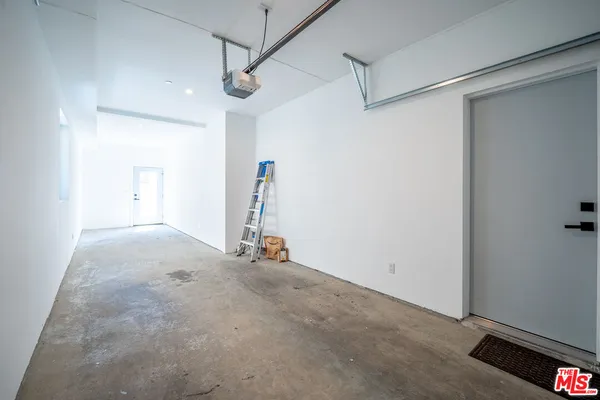 $4,477 | 246 North Dillon Street, Unit 248, Los Angeles, CA 90026