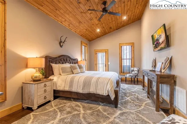 $1,299,900 | 7 Eagle Village Circle, Banner Elk, NC 28604