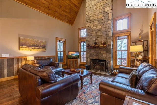 $1,299,900 | 7 Eagle Village Circle, Banner Elk, NC 28604