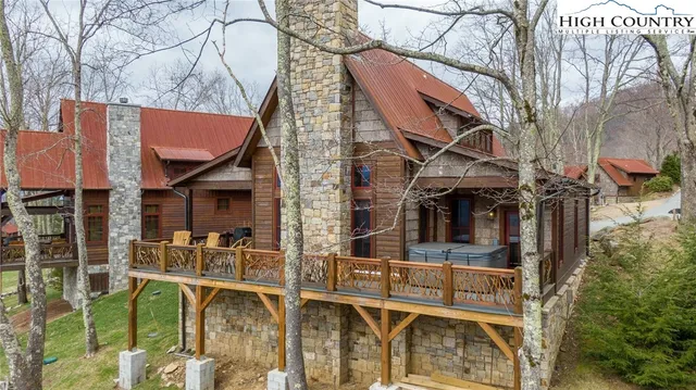 $1,299,900 | 7 Eagle Village Circle, Banner Elk, NC 28604