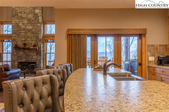 $1,299,900 | 7 Eagle Village Circle, Banner Elk, NC 28604