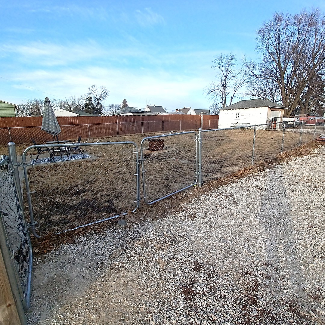 122 South Beach Street Kewanee, IL 61443 - Photo 2 of 49 a view of a yard