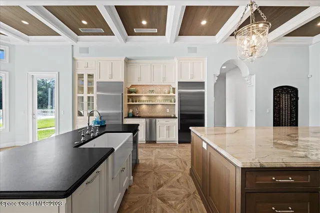 a bathroom with a sink vanity and a mirror