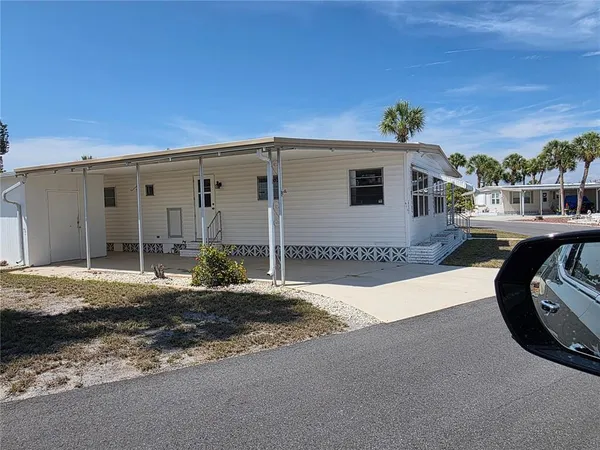 $157,000 | 633 Como Drive, Unit 633, Venice, FL 34285