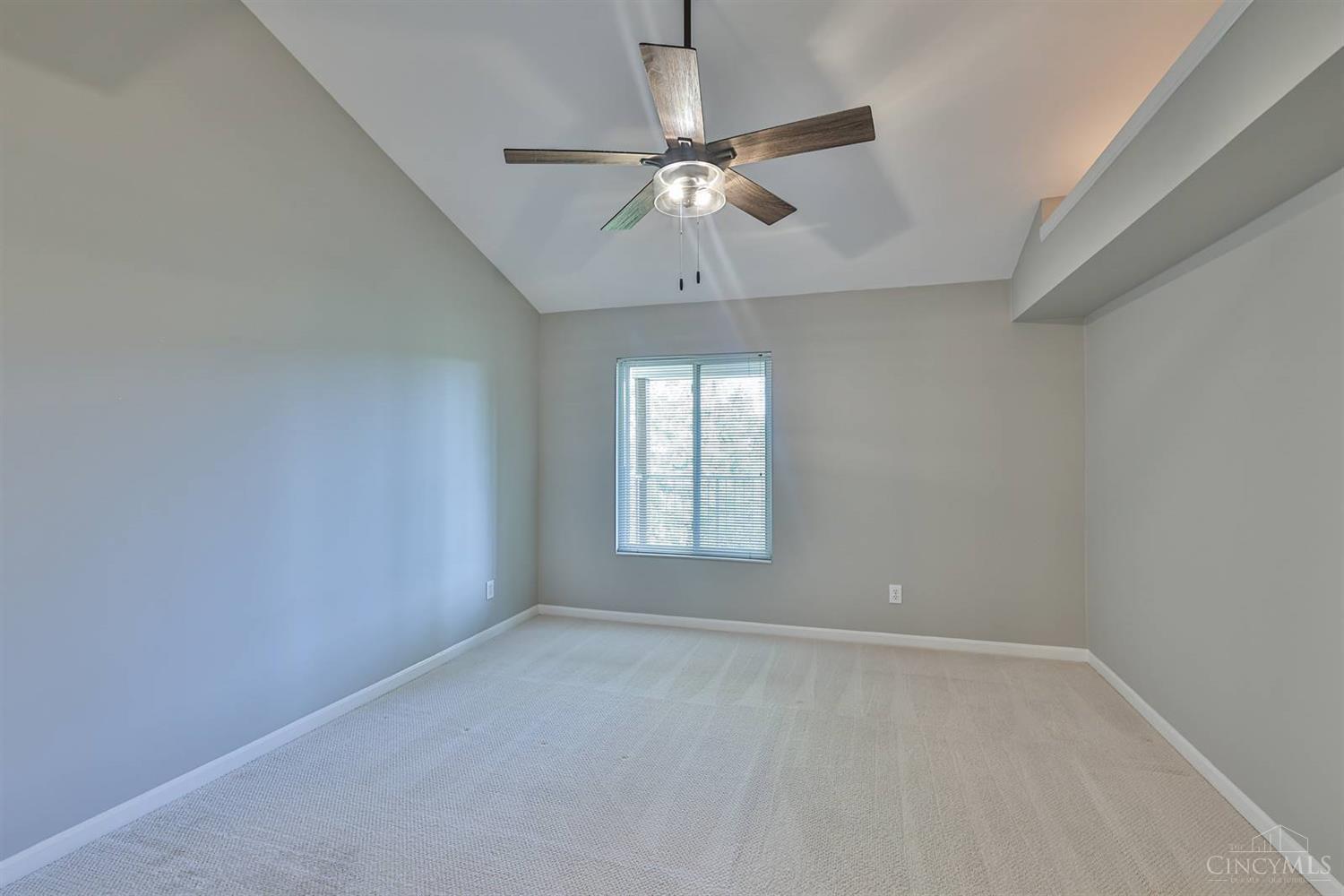 5305 Cooper Road, Unit F Montgomery, OH 45242 - Photo 13 of 22 Gallery Image 13