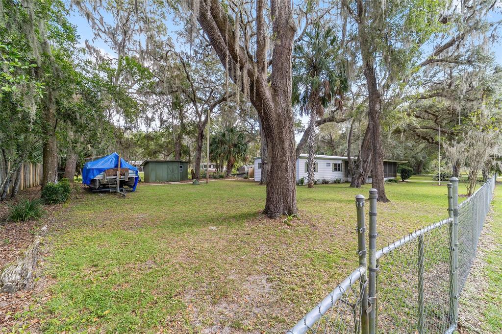 18395 Northwest 4th Terrace Citra, FL 32113 - Photo 41 of 66 a view of a house with backyard