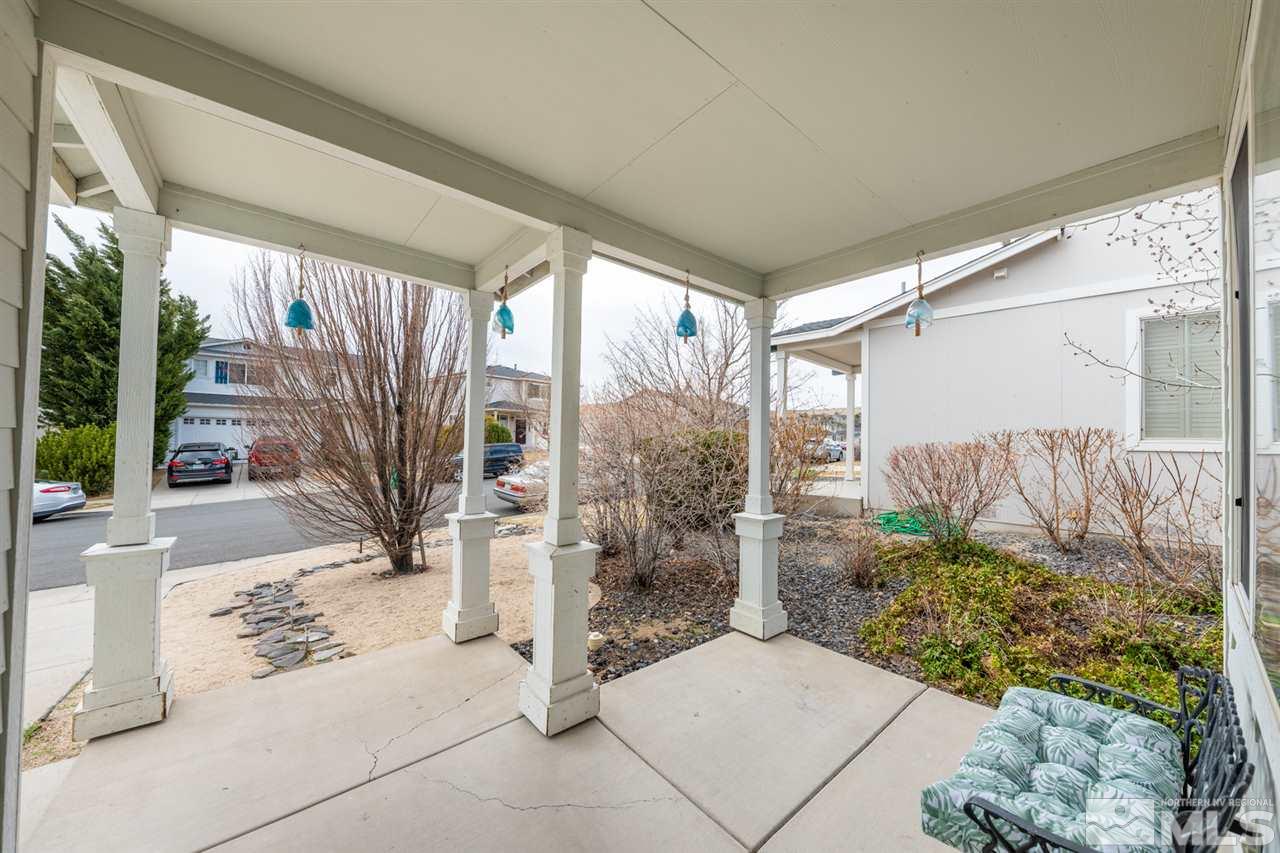 2340 Sapphire Ridge Way Reno, NV 89523 - Photo 4 of 27 Photo 4