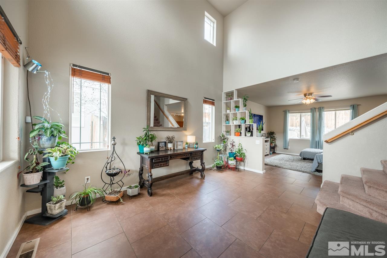2340 Sapphire Ridge Way Reno, NV 89523 - Photo 5 of 27 Photo 5