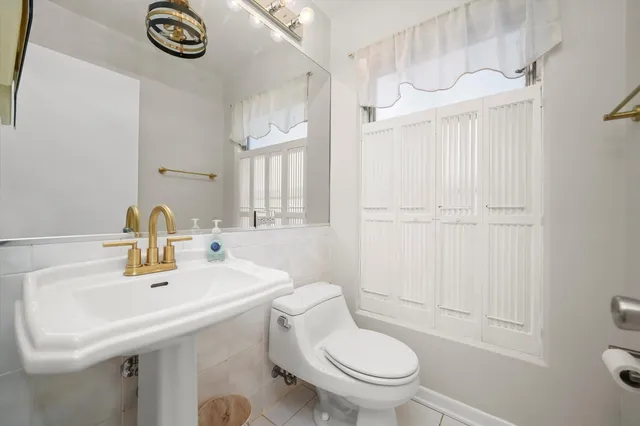 $4,350 | 400 Locust Road, Wilmette, IL 60091