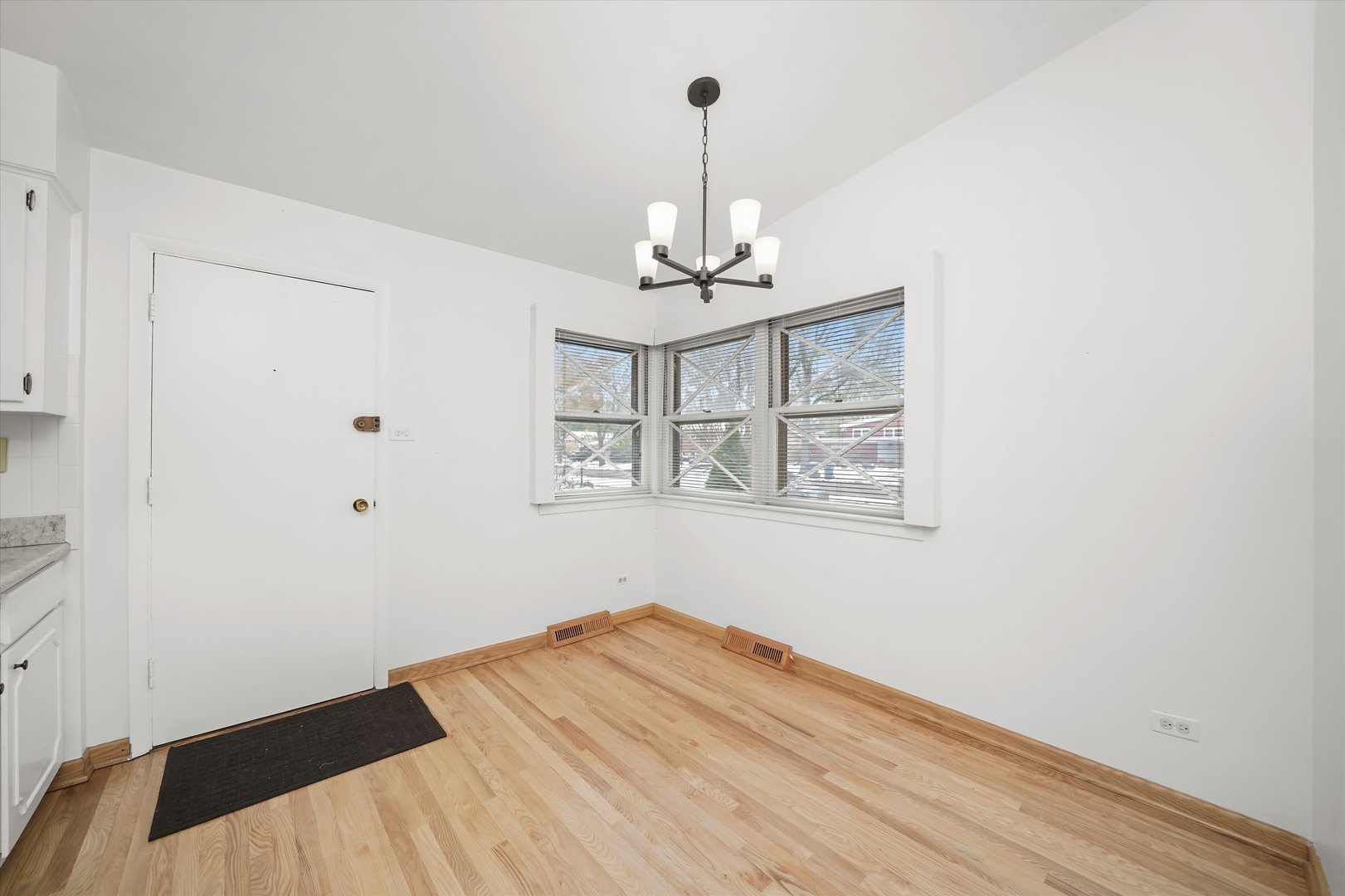 400 Locust Road Wilmette, IL 60091 - Photo 27 of 32