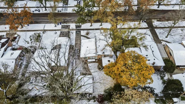 $4,350 | 400 Locust Road, Wilmette, IL 60091