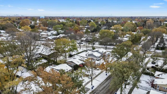 $4,350 | 400 Locust Road, Wilmette, IL 60091