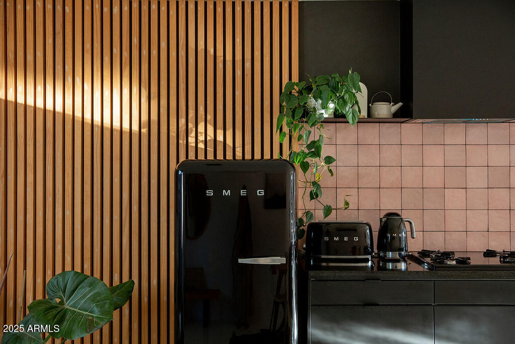 4032 North 45th Place Phoenix, AZ 85018 - Photo 27 of 38 a close view of sink