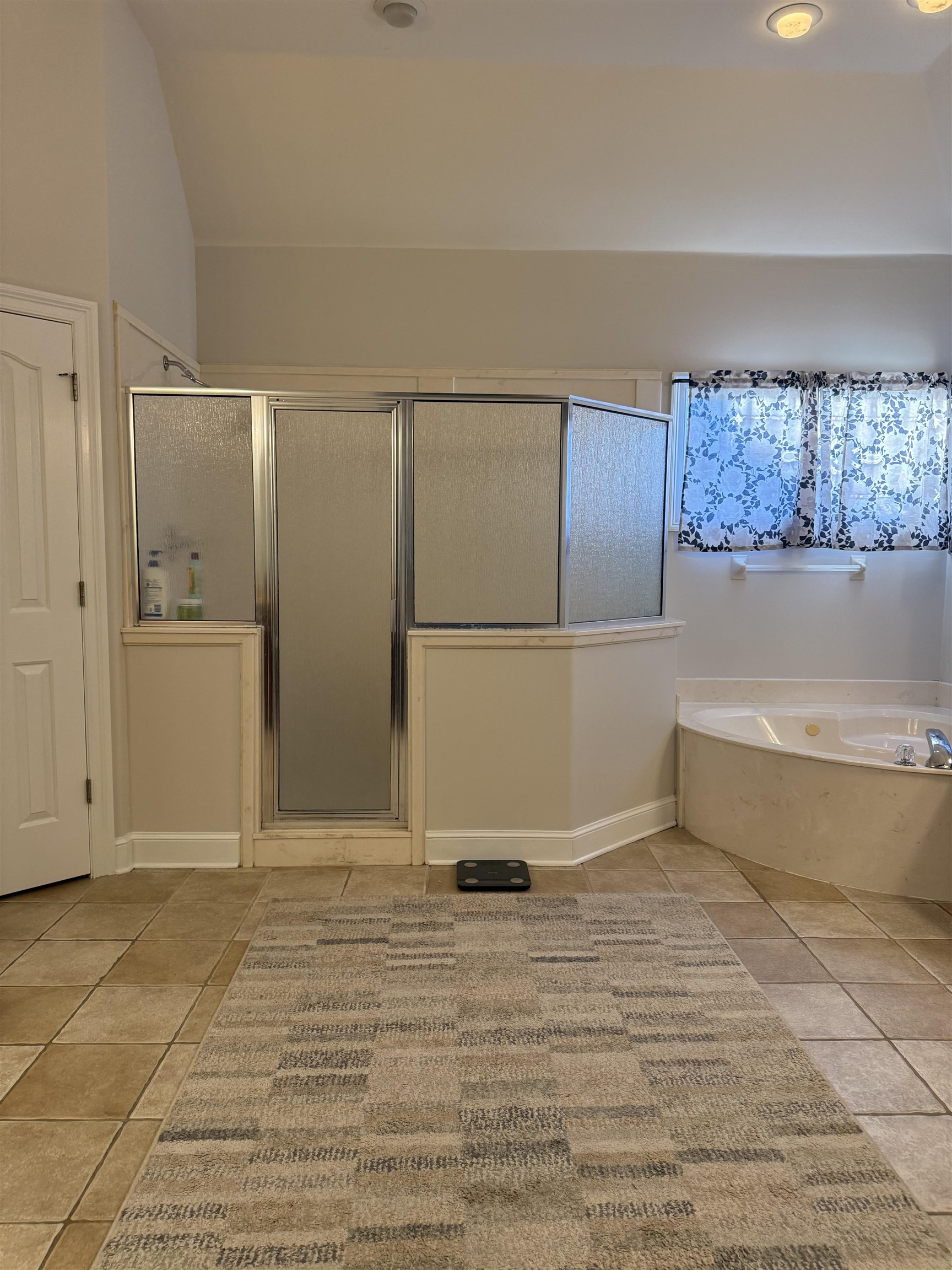 7935 Oak Spring Cove Millington, TN 38053 - Photo 20 of 39 a view of an empty room