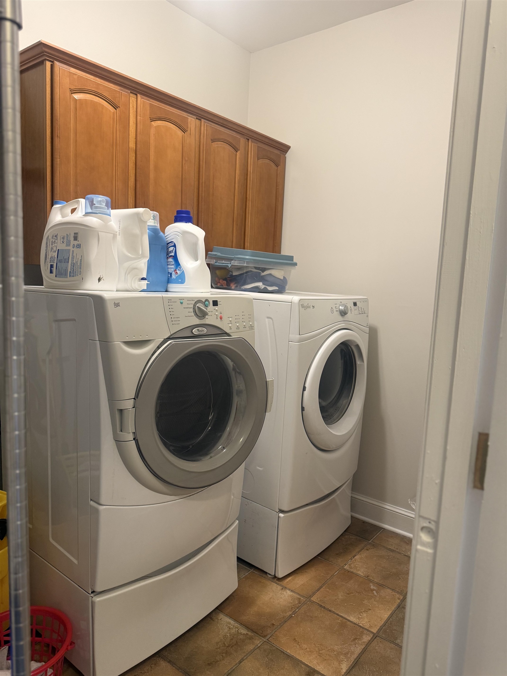 7935 Oak Spring Cove Millington, TN 38053 - Photo 32 of 39 a utility room with dryer and washer