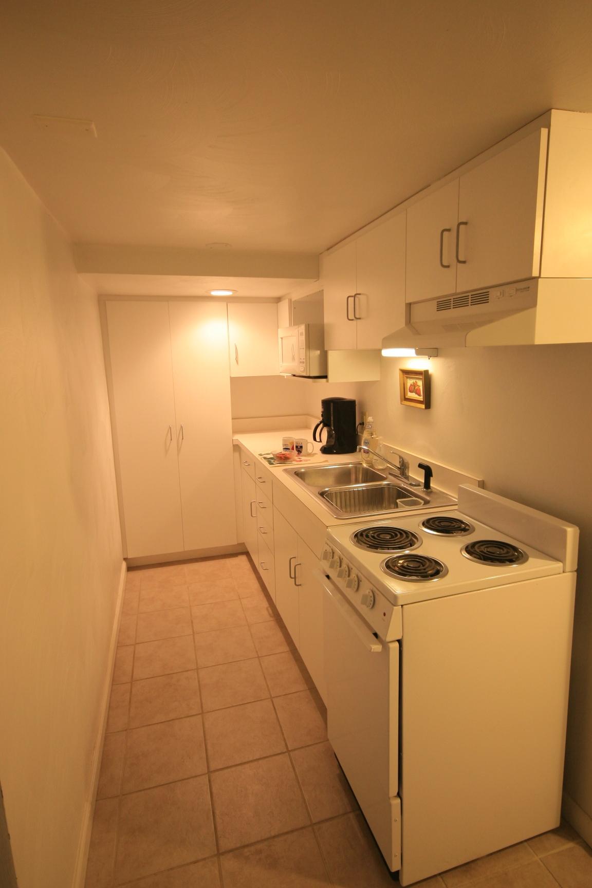 935 West Point Road Salem, VA 24153 - Photo 26 of 28 20-apartment kitchen