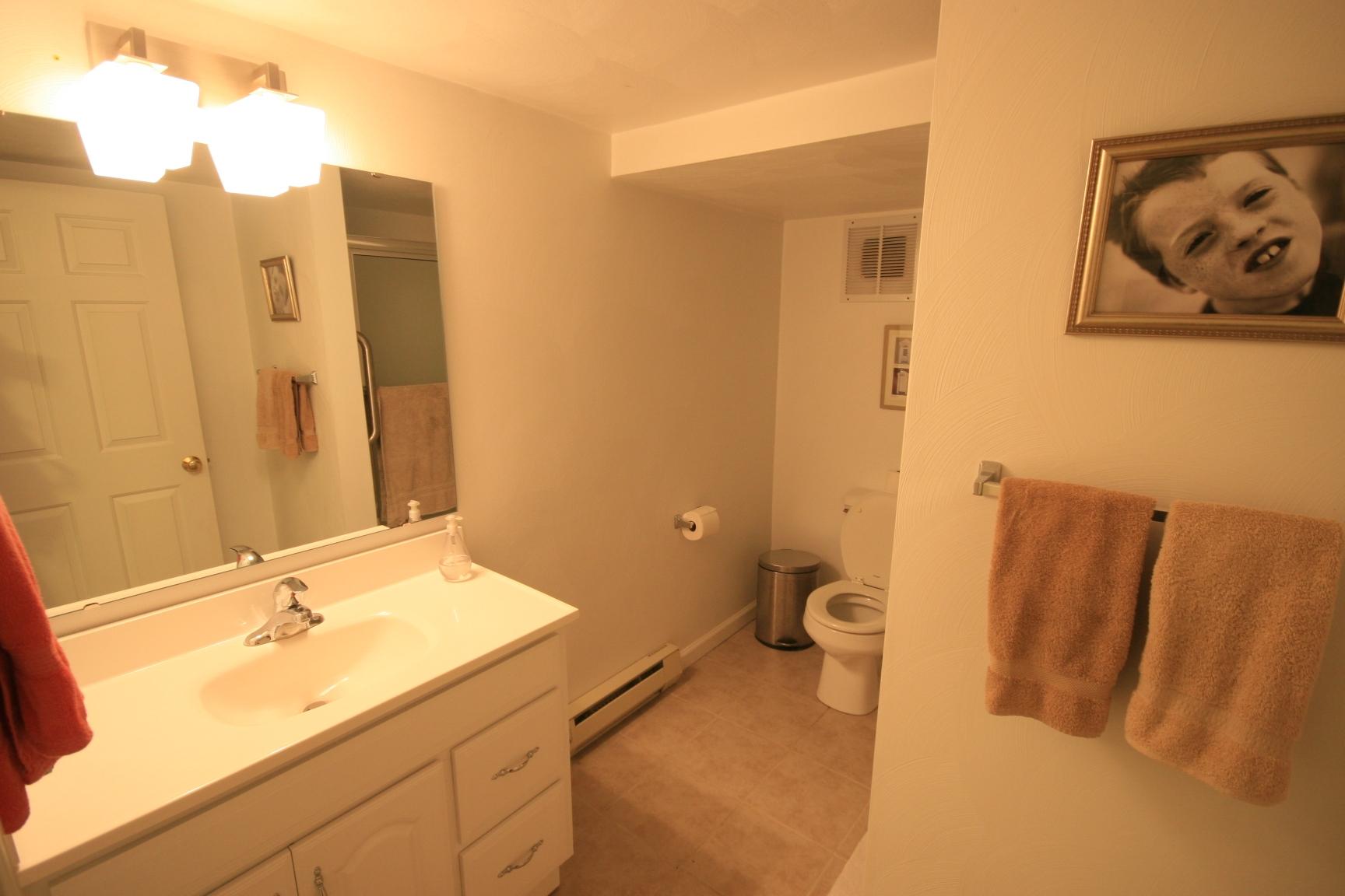 935 West Point Road Salem, VA 24153 - Photo 27 of 28 21-apartment bath