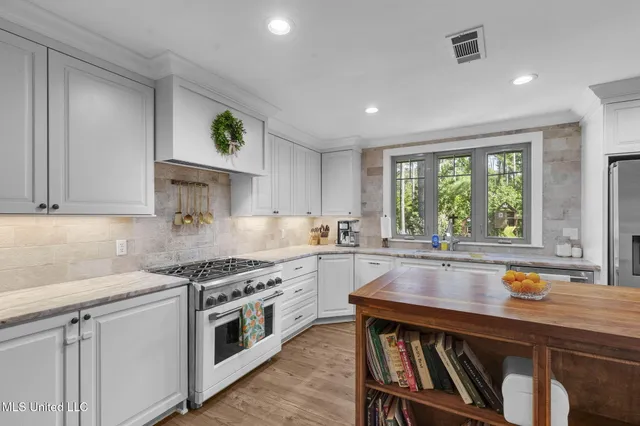 $540,500 | 879 North Old Canton Road, Canton, MS 39046