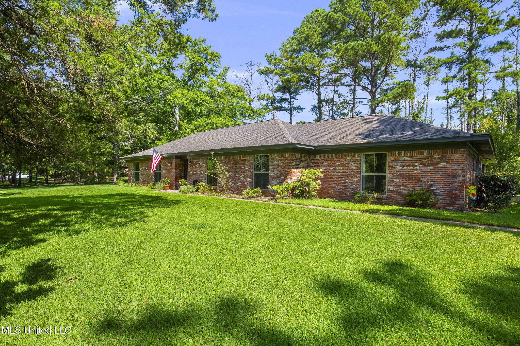 879 North Old Canton Road Canton, MS 39046 - Photo 10 of 61 2-web-or-mls-879 North Old Canton-2