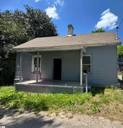 $100,000 | 6 Riverside Street, Laurens, SC 29360