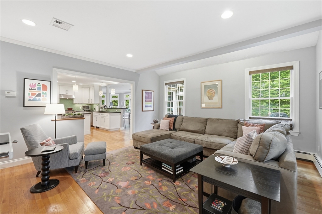 36 Upland Road Needham, MA 02492 - Photo 13 of 40