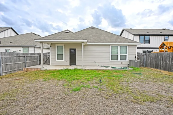 $1,875 | 963 Steeplebush, New Braunfels, TX 78130