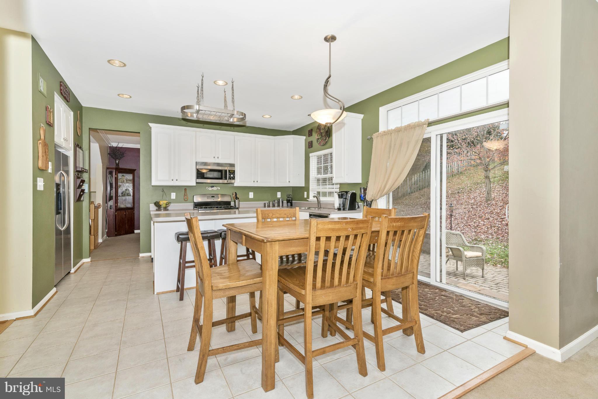 2126 Walnut Ridge Court Frederick, MD 21702 - Photo 7 of 30 Kitchen