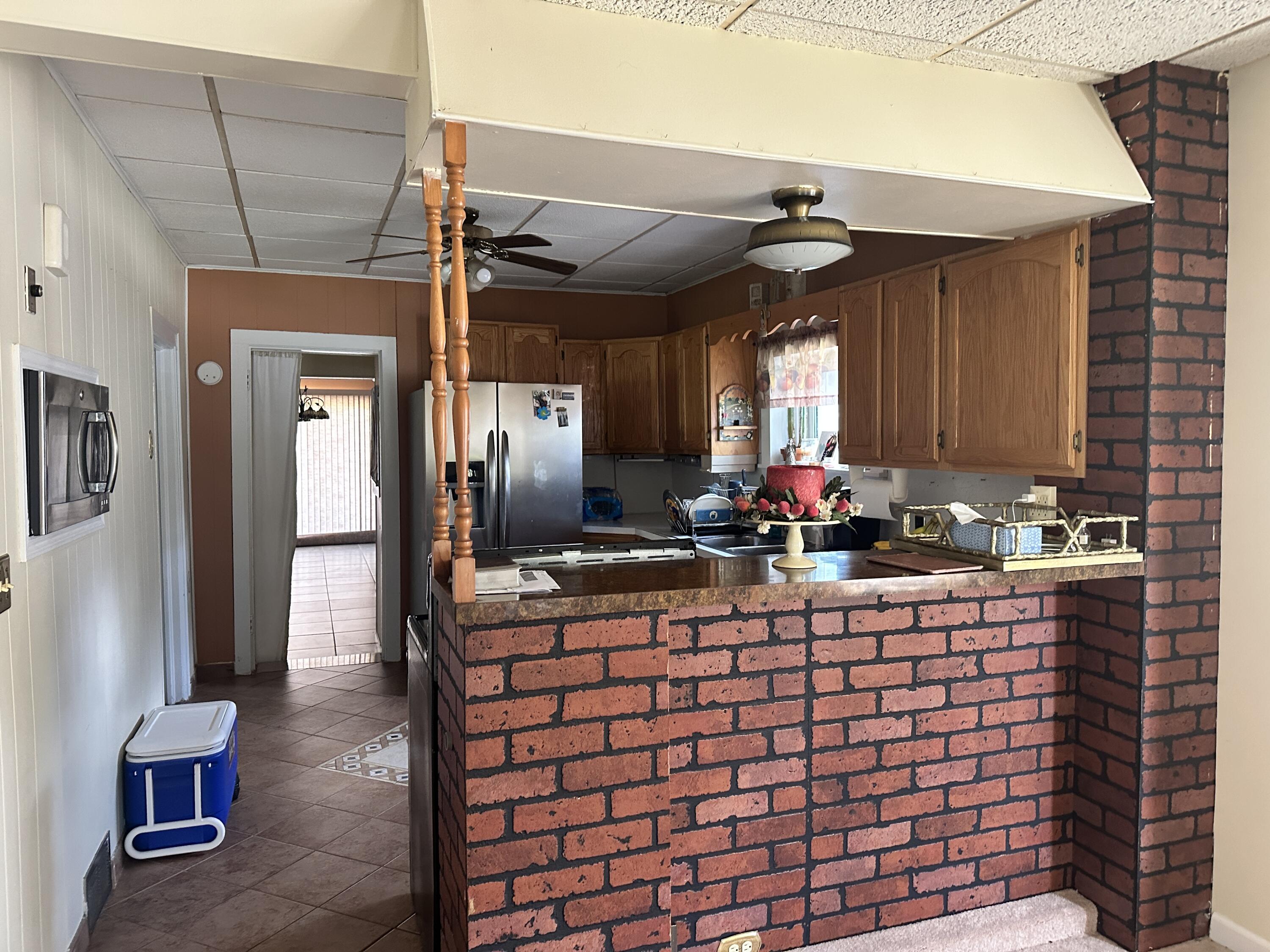 526 West Upton Avenue Reed City, MI 49677 - Photo 6 of 18 IMG_1889