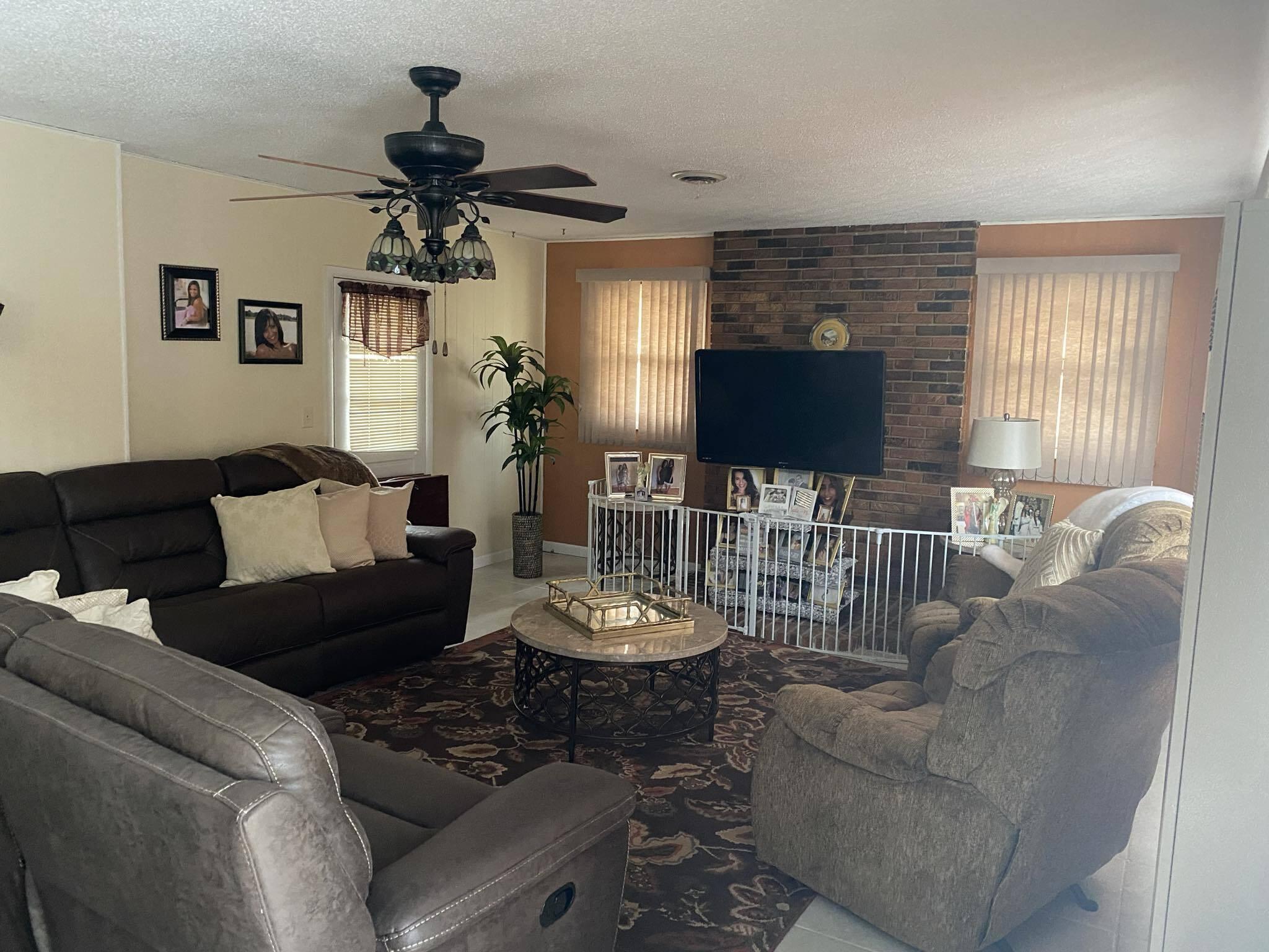526 West Upton Avenue Reed City, MI 49677 - Photo 7 of 18 37fd4eee-49e9-40a2-946d-cab88ca99227