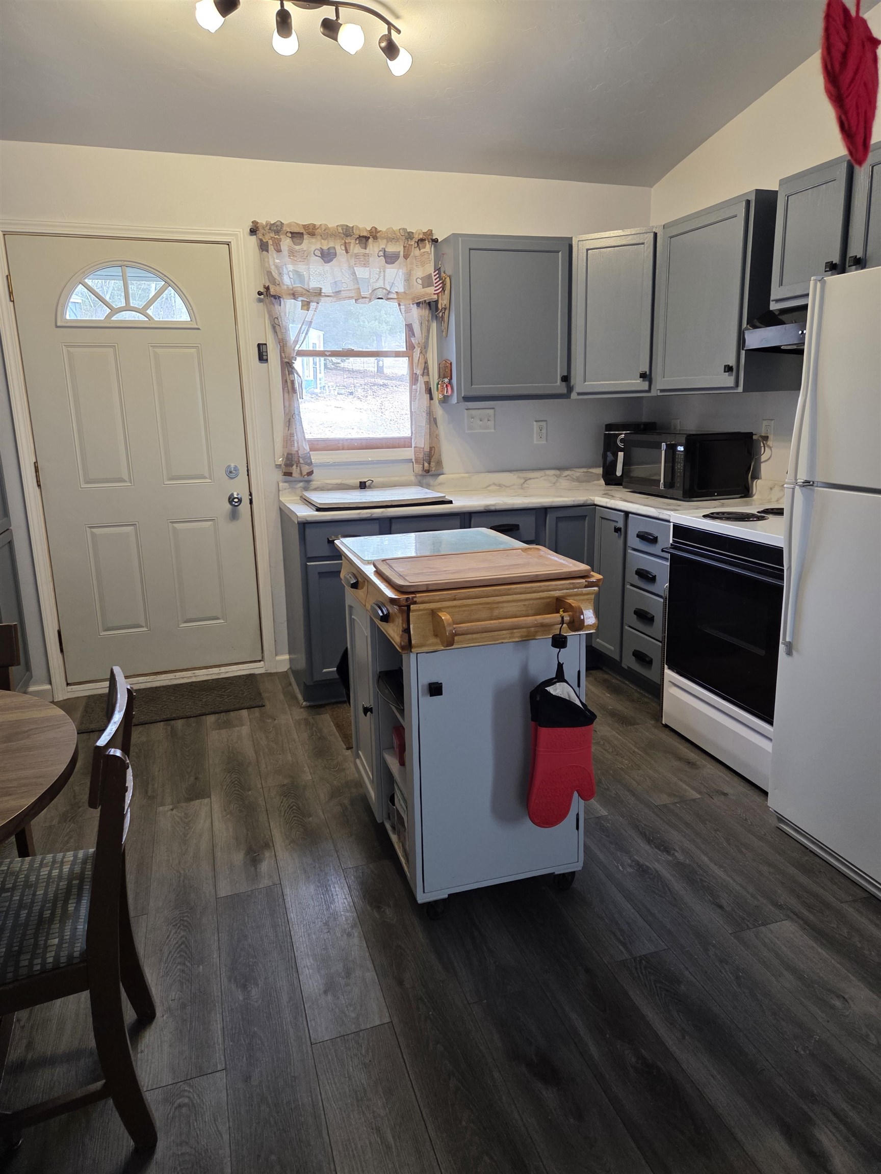 N14181 Highway 141 Amberg, WI 54102 - Photo 17 of 51