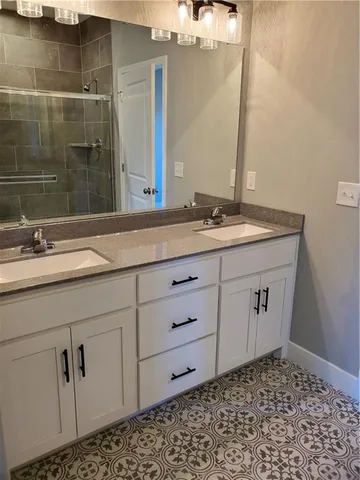 $408,900 | 1202 Northwest 4th Street, Oak Grove, MO 64075