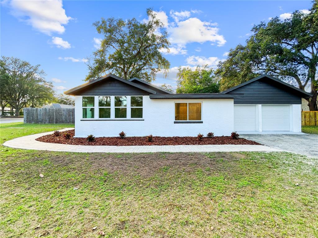 2529 Northeast 6th Street Ocala, FL 34470 - Photo 2 of 30