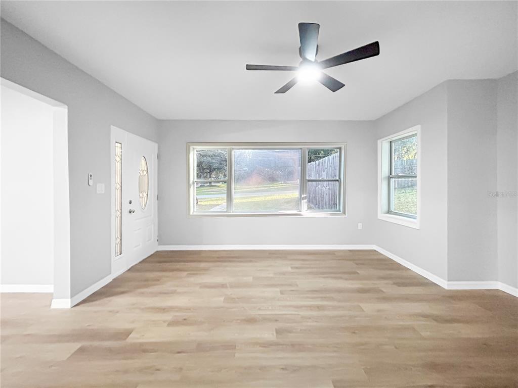 2529 Northeast 6th Street Ocala, FL 34470 - Photo 5 of 30