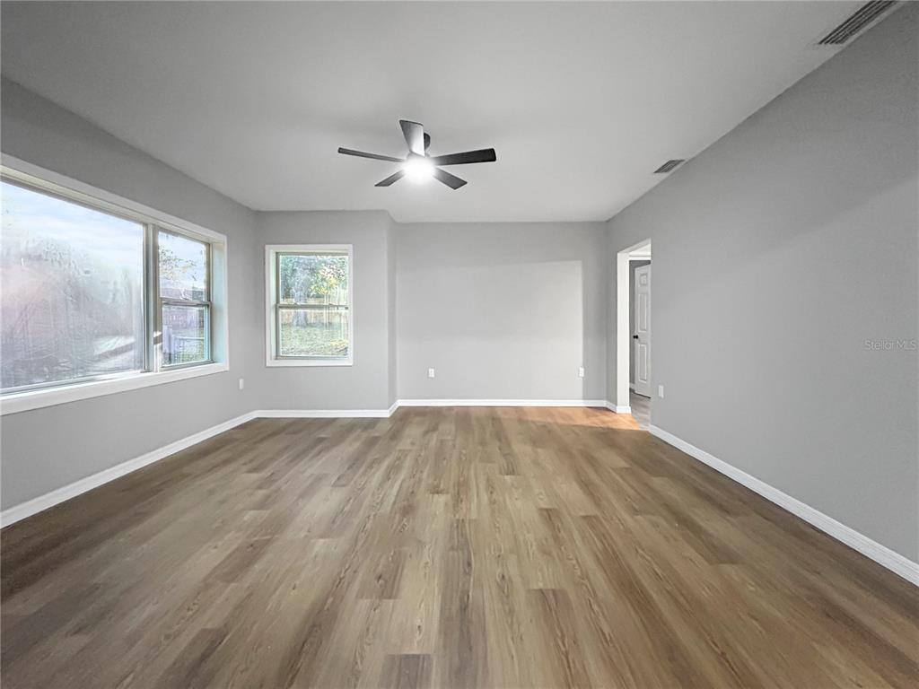 2529 Northeast 6th Street Ocala, FL 34470 - Photo 6 of 30