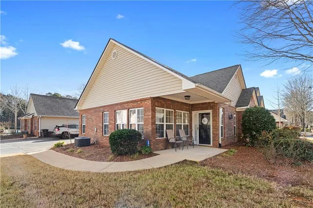 $299,900 | 3731 Villa Springs Circle, Powder Springs, GA 30127