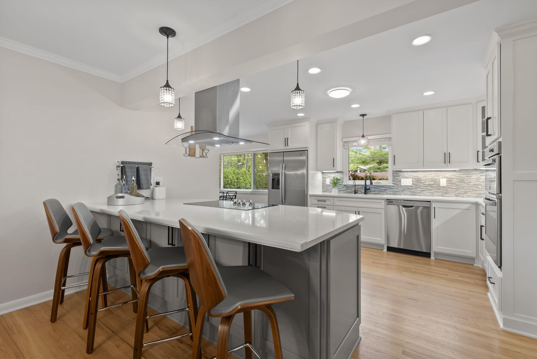 3170 Brandon Road Upper Arlington, OH 43221 - Photo 42 of 104 kitchen island views
