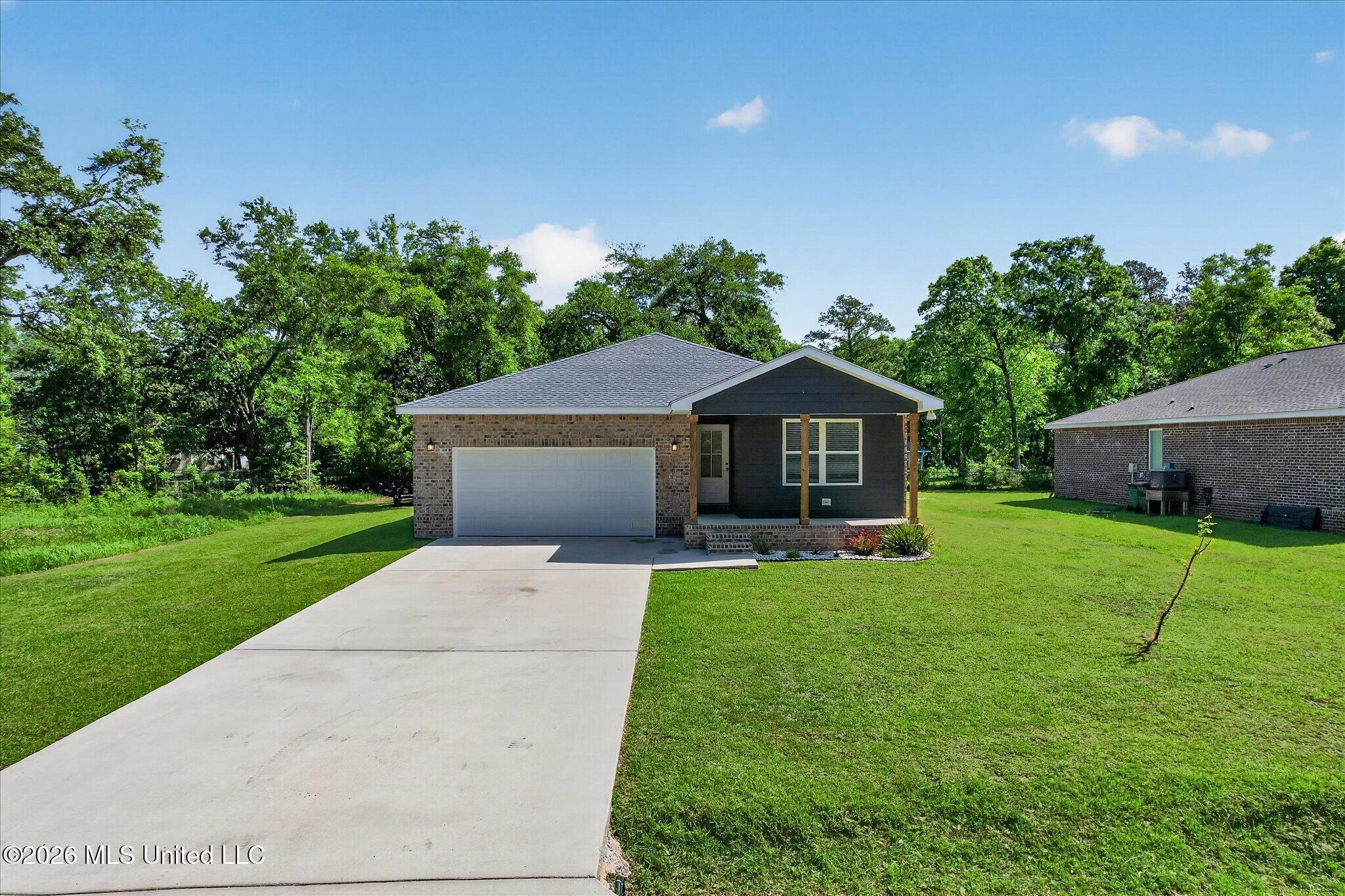 1412 Spruce Street Ocean Springs, MS 39564 - Photo 2 of 44 1412 Spruce St, Ocean Springs MS