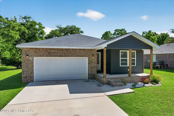 $239,000 | 1412 Spruce Street, Ocean Springs, MS 39564