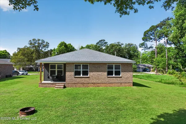 $239,000 | 1412 Spruce Street, Ocean Springs, MS 39564
