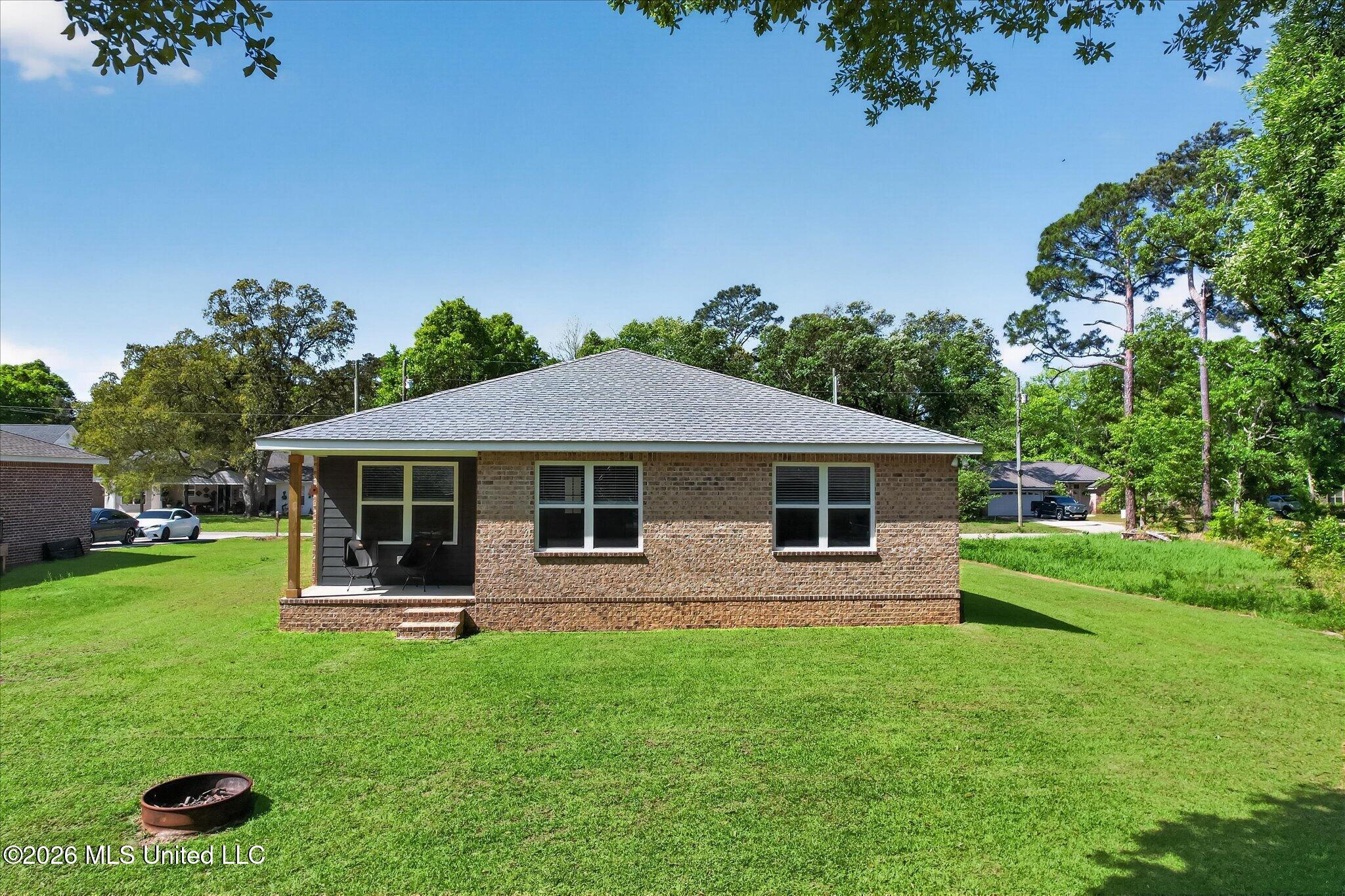 1412 Spruce Street Ocean Springs, MS 39564 - Photo 37 of 44 1412 Spruce St, Ocean Springs MS