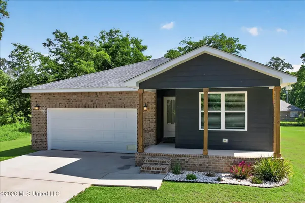 $239,000 | 1412 Spruce Street, Ocean Springs, MS 39564