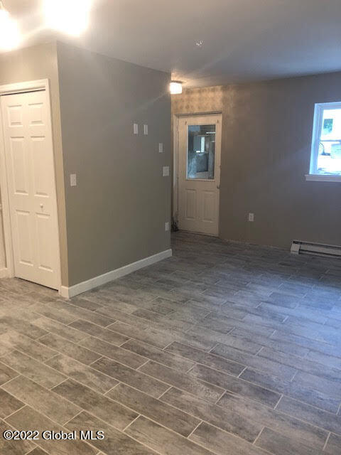 294 B Hudson Avenue, Unit B Albany, NY 12210 - Photo 13 of 22 294 Hudson liv din