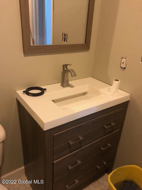 294 B Hudson Avenue, Unit B Albany, NY 12210 - Photo 21 of 22 294 Hudson bath