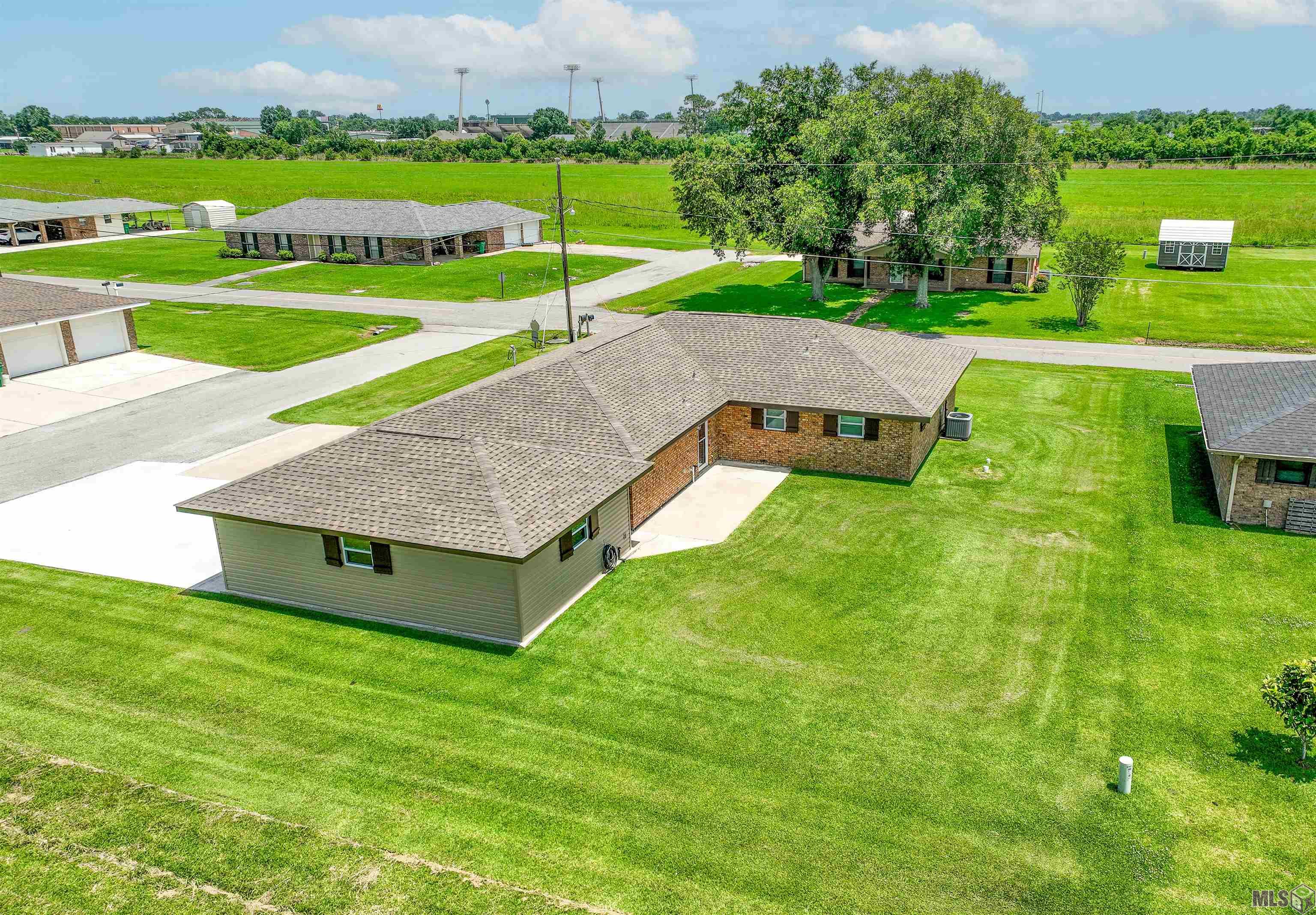 302 St Anthony Street Raceland, LA 70394 - Photo 7 of 24 Gallery Image 7