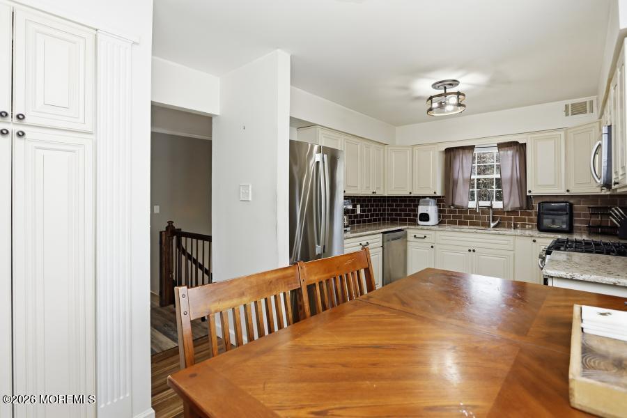 16 Starlight Road Howell, NJ 07731 - Photo 9 of 30 9