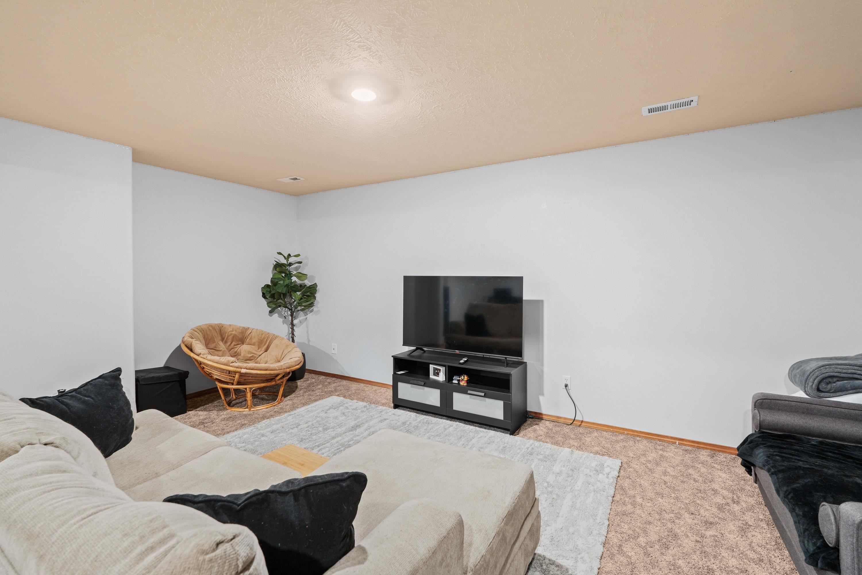 3908 South Virginia Lane Spokane Valley, WA 99206 - Photo 29 of 50