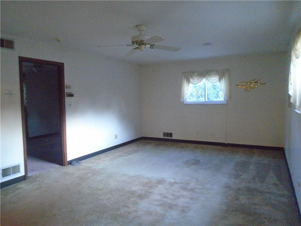 915 Highview Avenue Baden, PA 15005 - Photo 12 of 31